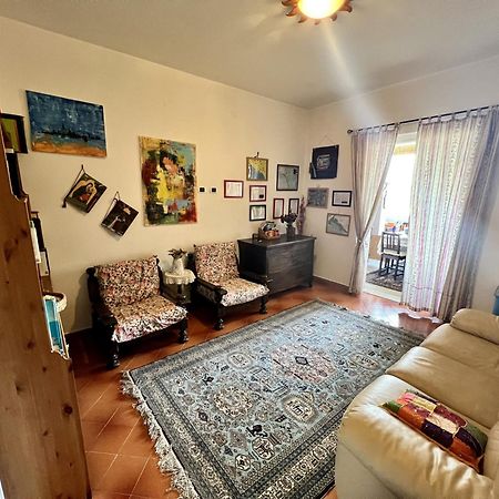 La Casa Rosa Hotell Borghetto di Vara Eksteriør bilde
