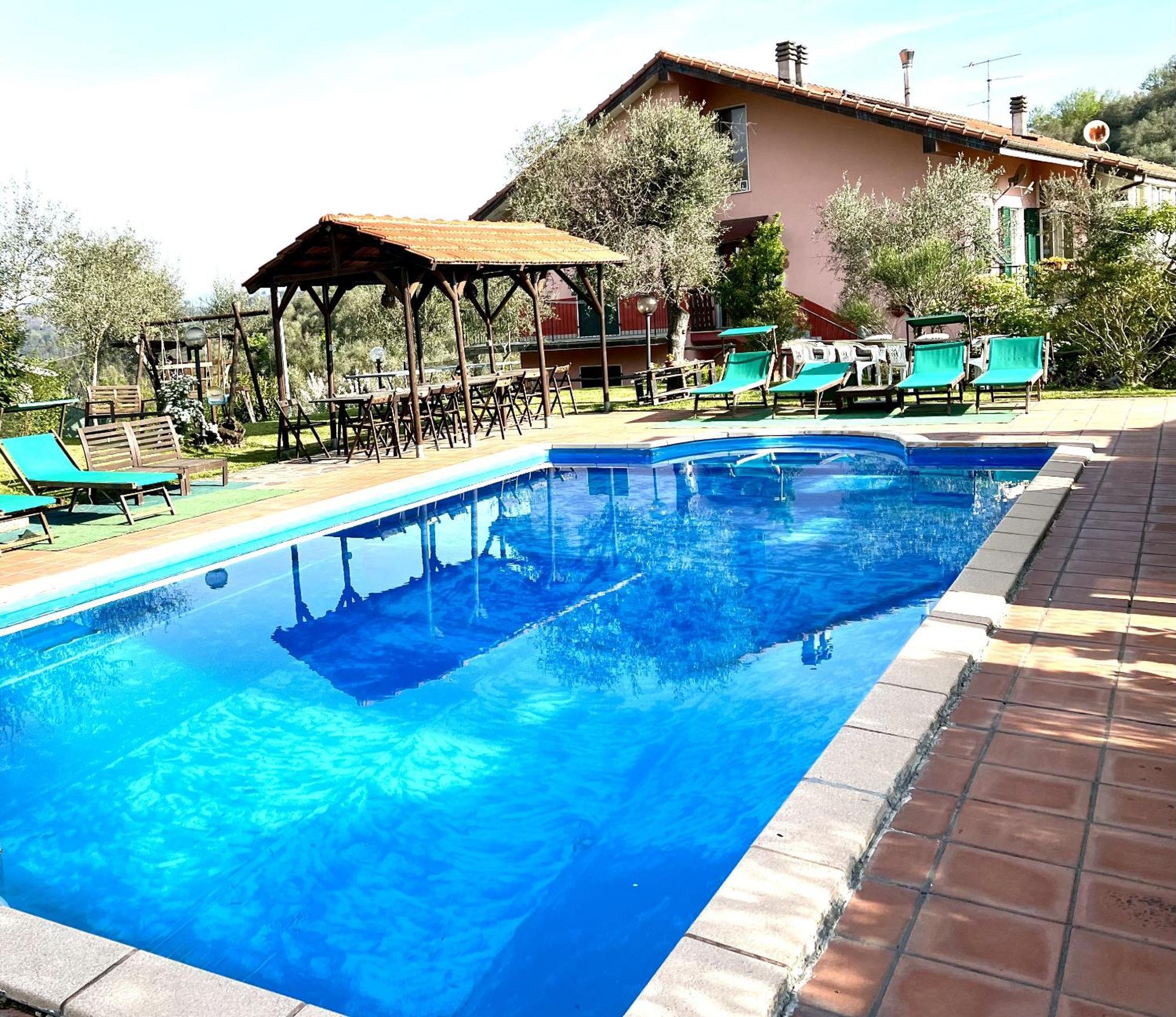 La Casa Rosa Hotell Borghetto di Vara Eksteriør bilde