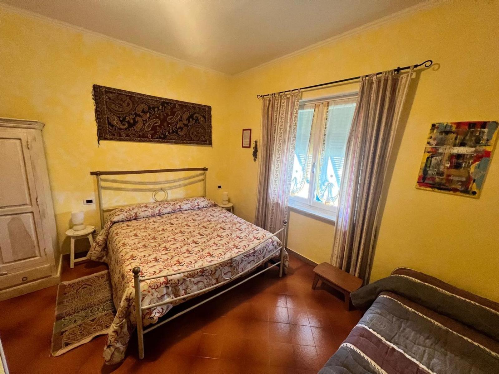 La Casa Rosa Hotell Borghetto di Vara Eksteriør bilde